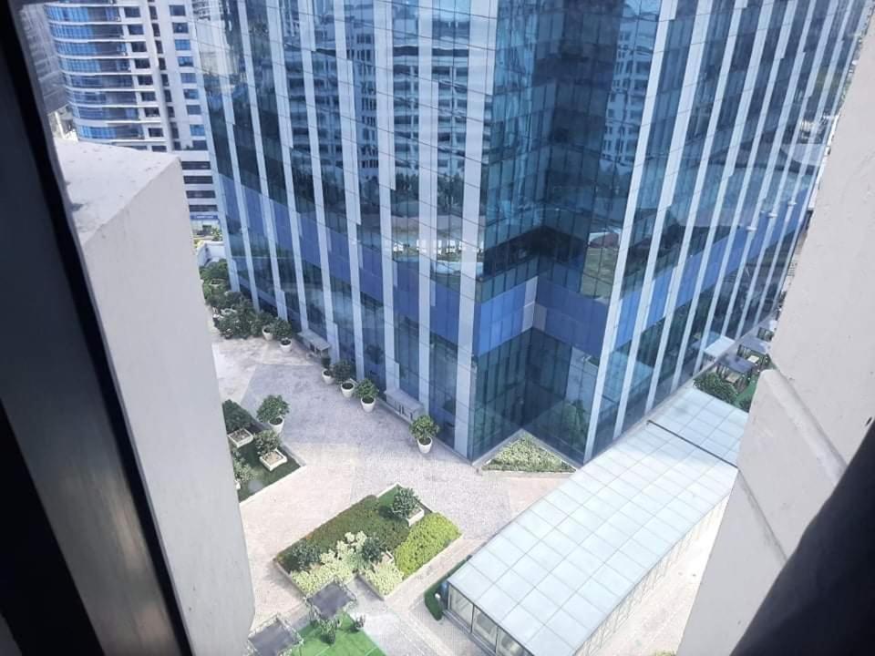 Spacious 2 Bedroom Unit With Pool Manila Exteriér fotografie