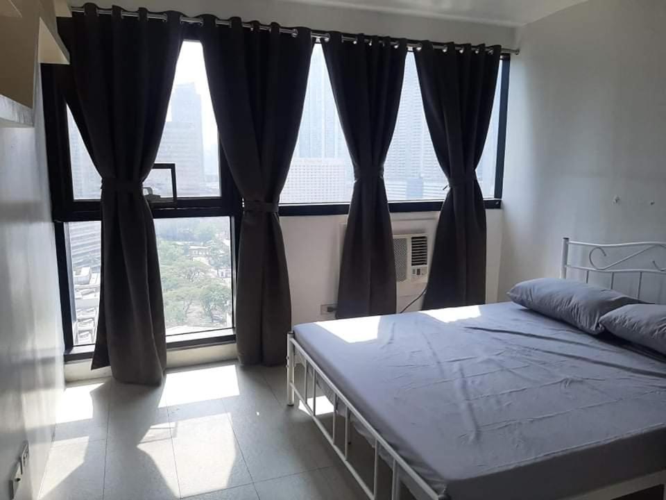 Spacious 2 Bedroom Unit With Pool Manila Exteriér fotografie